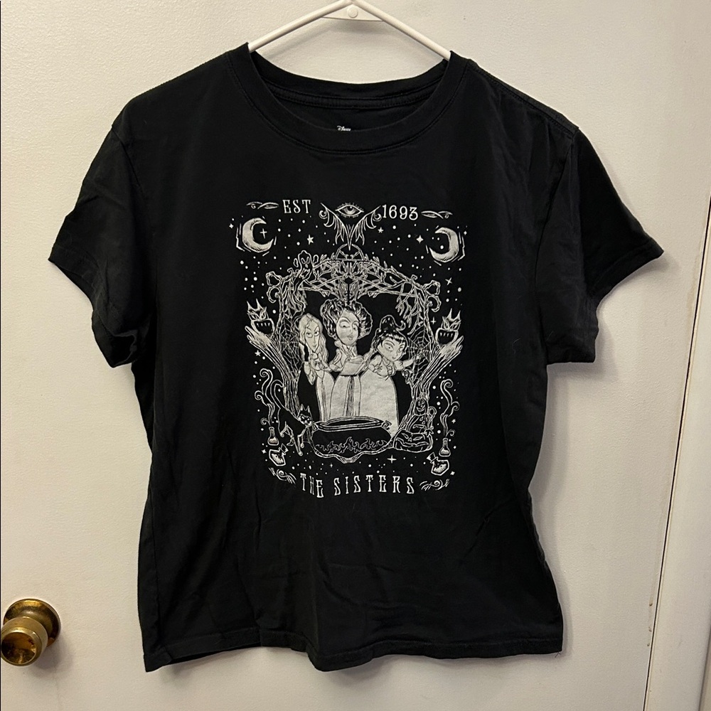 Disney Hocus Pocus Black Graphic Tee with White Design Size Large